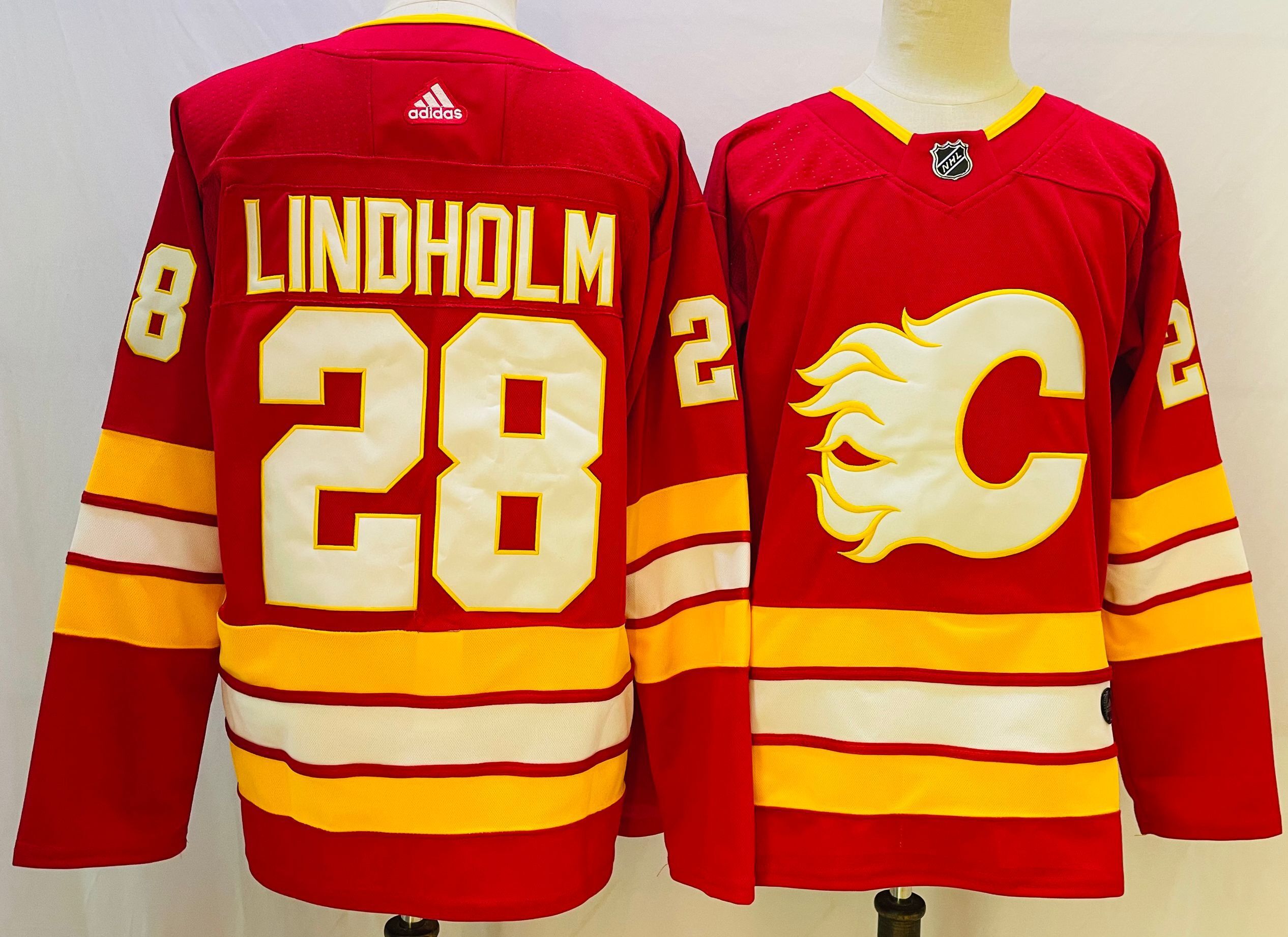 Men Calgary Flames 28 Lindholm Red Throwback 2022 Adidas NHL Jersey
